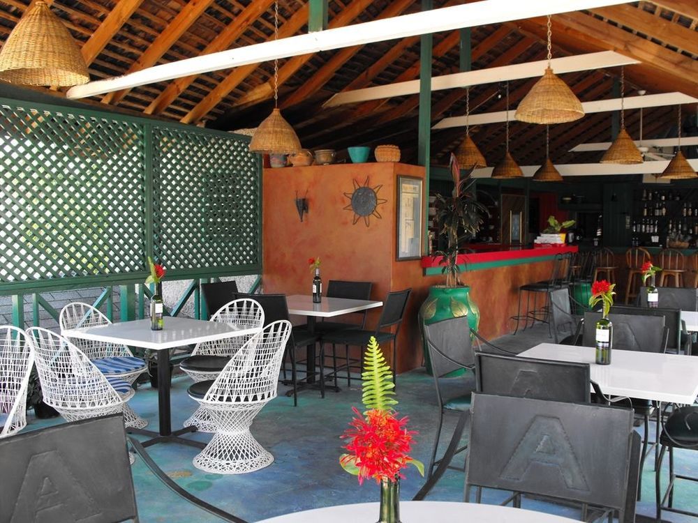 Bar-B-Barn Beach Hotel Negril Restaurant photo