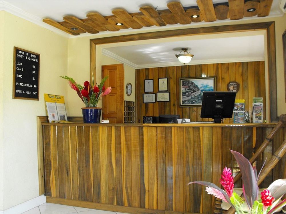Bar-B-Barn Beach Hotel Negril Interior photo
